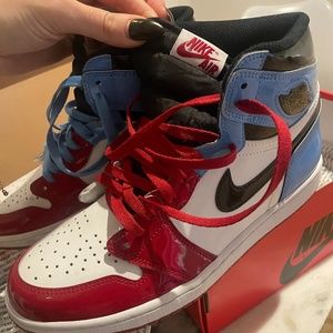 Air Jordan 1 Retro High OG 'Fearless' 2019